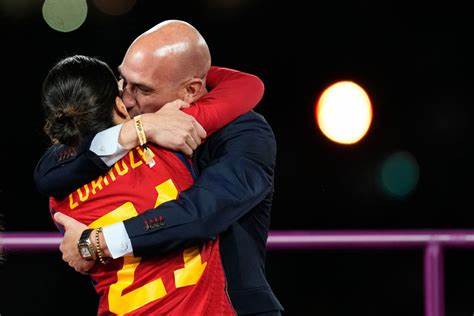 Luis Rubiales resigns as Spanish FA president